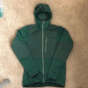 Forest Green Patagonia baselayer